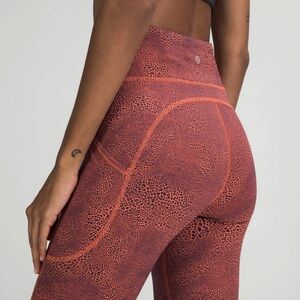 Lululemon Invigorate High-Rise Crop Crackle Glaze Vintage Orange Larkspur